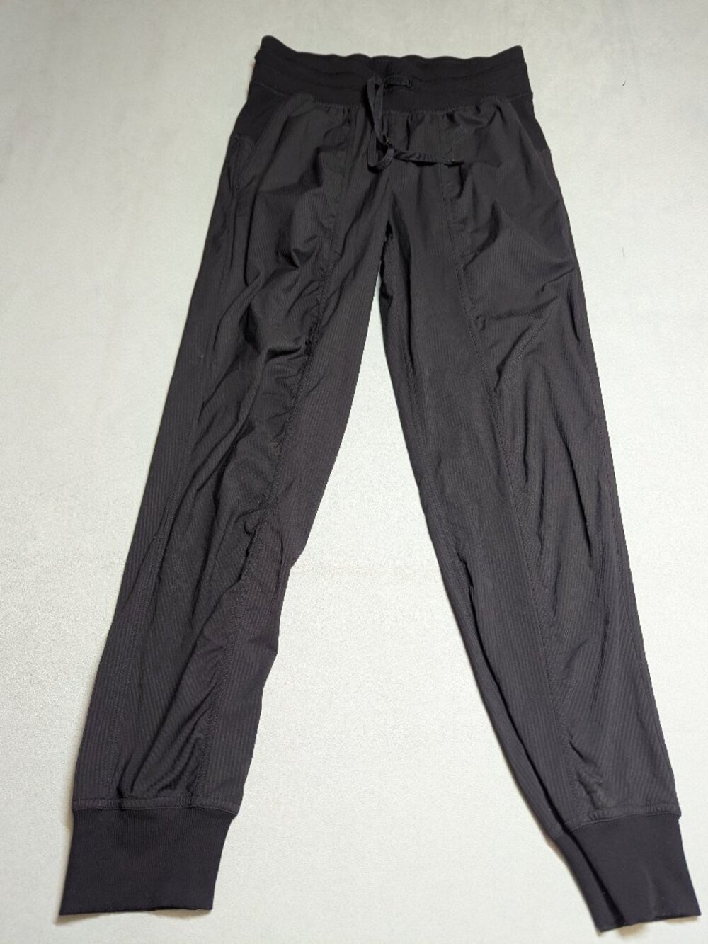 Lululemon Dance Studio Mid-Rise Joggers -Size 6